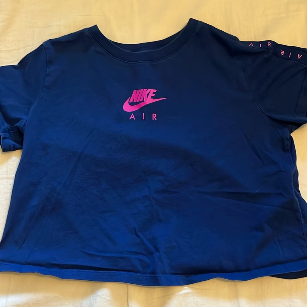 NIKE AIR girls crop tee